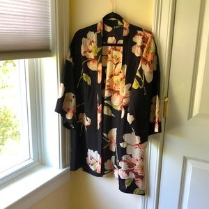 Black floral kimono
